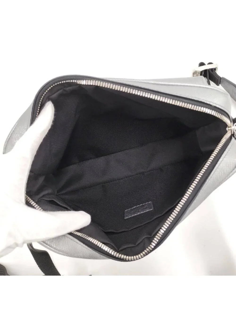 Louis Vuitton Outdoor Messenger Taigarama Taiga Leather